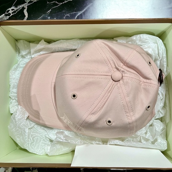 NWT Burberry TB Hat Unisex - Picture 4 of 8